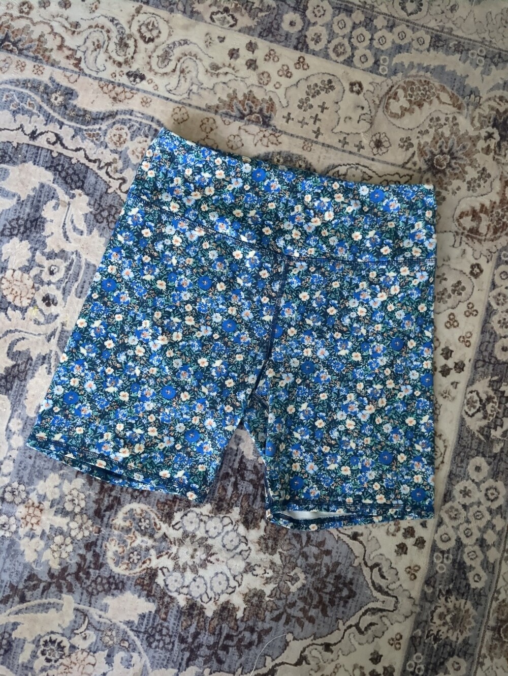 **3/$10** So Athletic Shorts Size Large